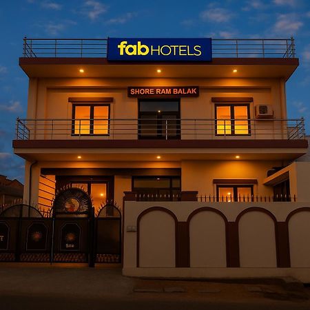 Fabexpress Awadh Inn - 400M From Shri Ram Janam Bhumi Ayodhya المظهر الخارجي الصورة